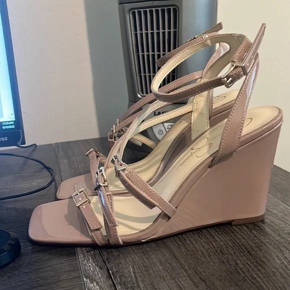 Pink/Beige Jessica Simpson Heels - Picture 2 of 2